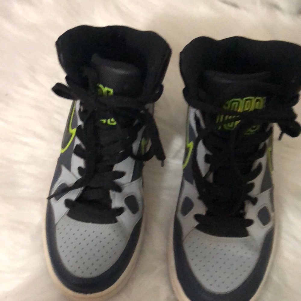 Sneakers used